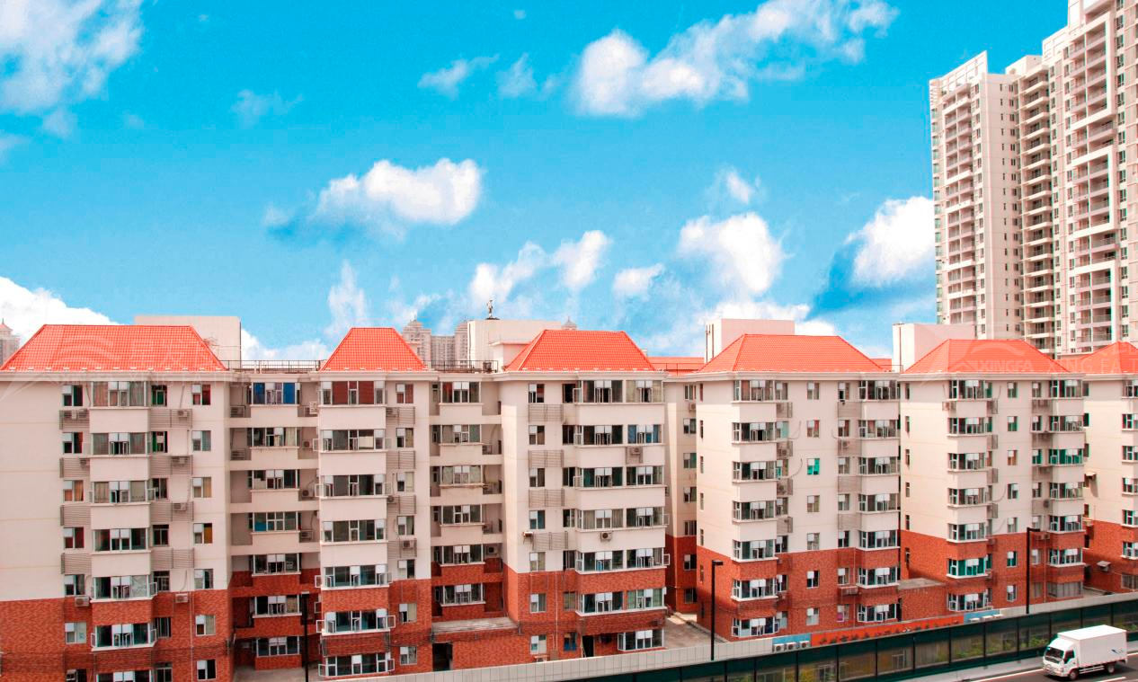 平改坡工程用合成樹脂瓦的優(yōu)勢，不僅僅是提升城市形象那么簡單！